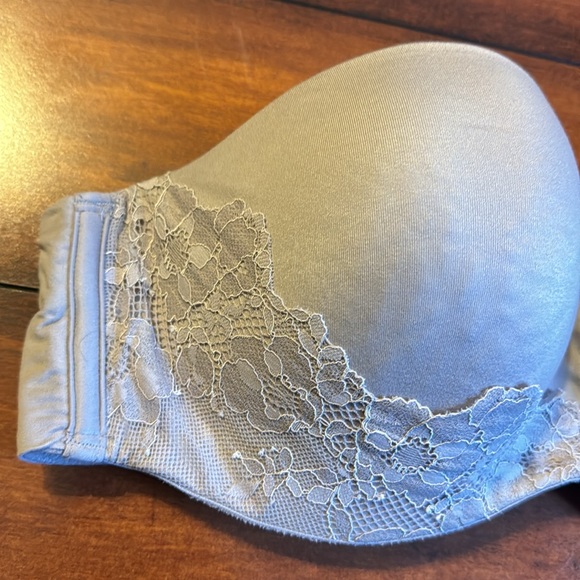 bra - Picture 3 of 5